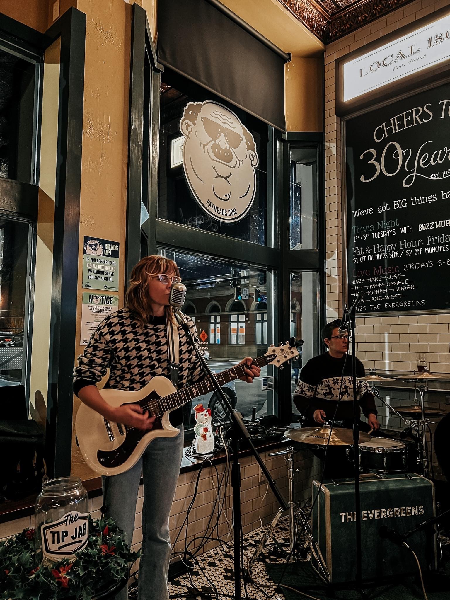 Live Music with The Evergreens